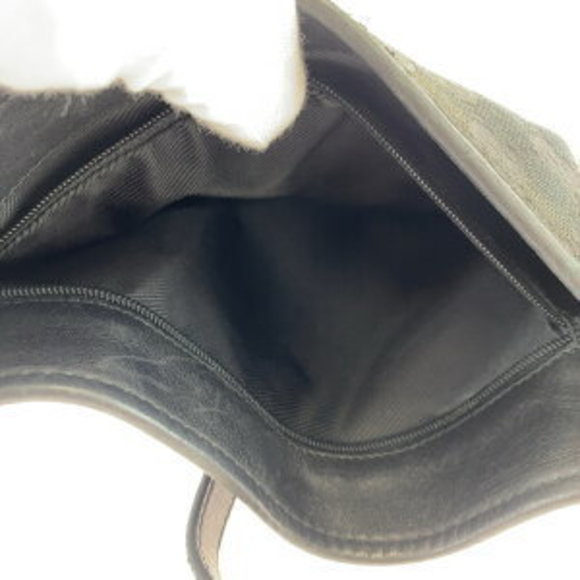 GUCCI Jackie Black GG Shoulder Bag - Picture 7 of 9